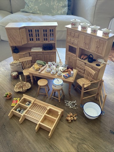 Dolls house 12th large - 1/12th,