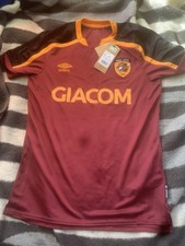 Hull City Shirt Small  New
