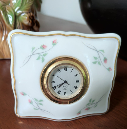 Vintage cottagecore shabby - cottagecore,