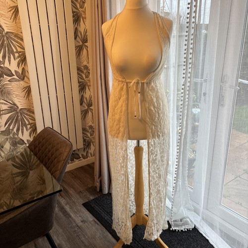 Primark women cover size - up,