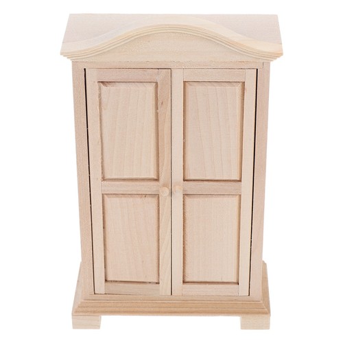 Set miniature wooden - of,