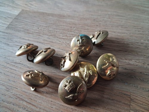 19mm domed royal air - 19mm,