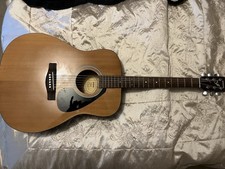 Yamaha F310 6-String Acoustic Guitar with Accessories, Stand, and Carry Bag
