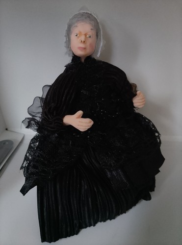 Dolls house miniature polymer - dolls,