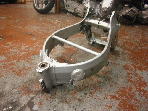 Triumph tt600 2001 - triumph, cat