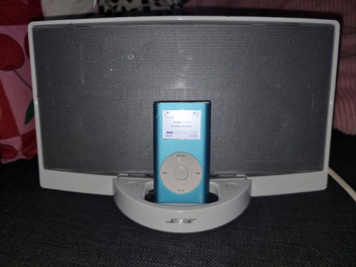 Bose sound dock series - bose, with