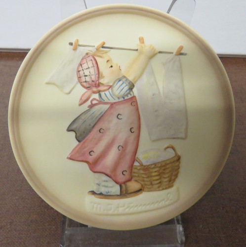 Goebel porcelain hummel - goebel,