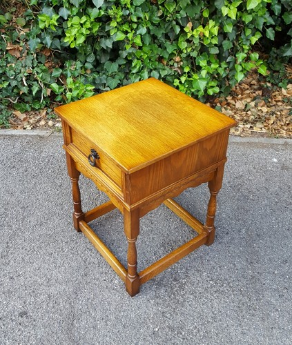 Old charm style oak side - charm,