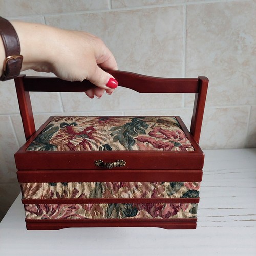 Retro wooden tapestry sewing - wooden,