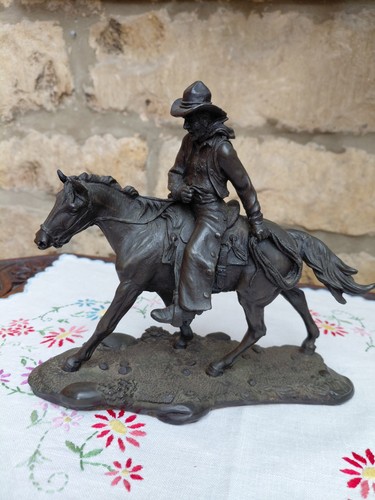 Vintage heredities sculpture - vintage,