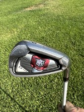 Wilson Staff D-100 Pitching