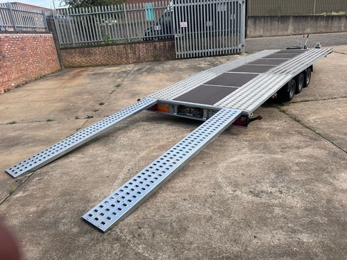 Beaver tail car transporter - beaver,