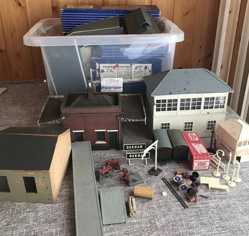 Large joblot hornby dublo - large, of