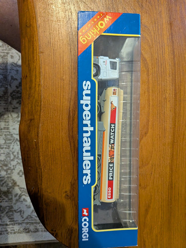 Corgi superhaulers scania - corgi, esso