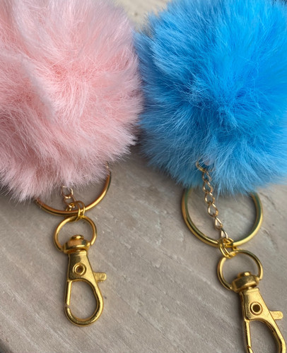 Fluffy soft pompom - , keyring