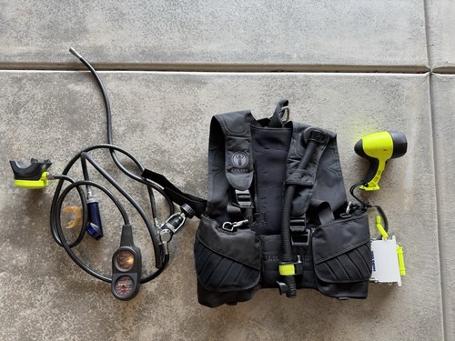Divers aqua lung scuba - u.s., aqua-lung