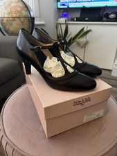 Colisee de Sacha Black Leather