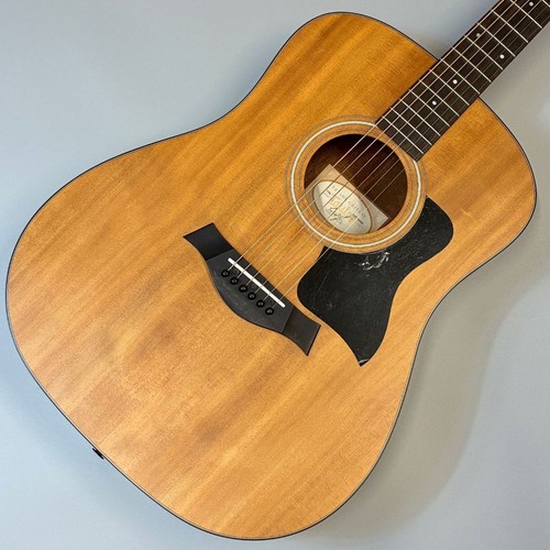 Taylor 110e es2 - 110e, (2016)