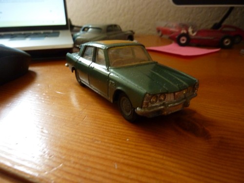 Corgi toys rover 2000 - toys,