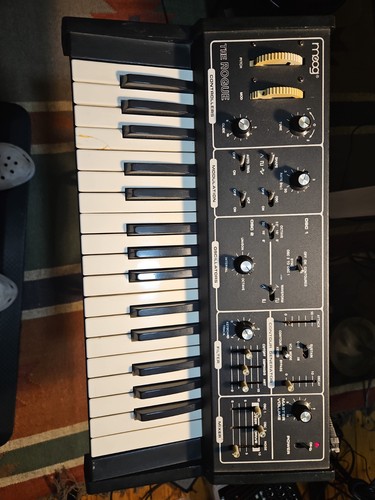 Moog rogue analog synth - rogue,