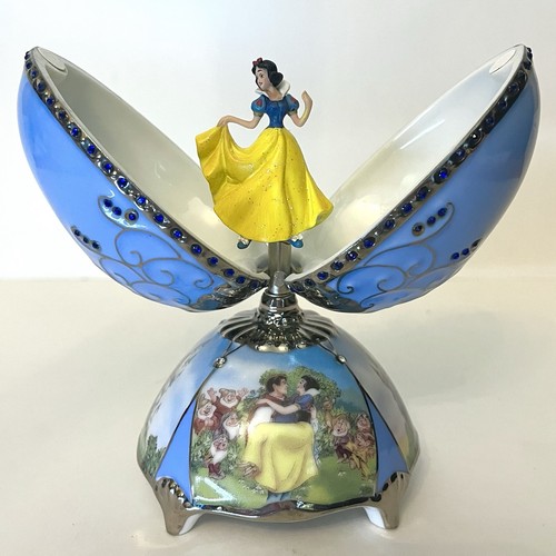 Perfect disney snow white - disney,