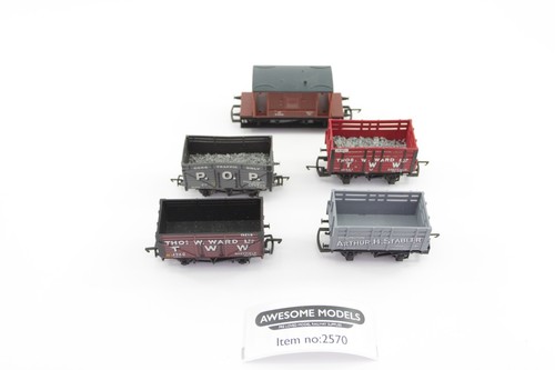 Hornby coke wagons used - wagons,