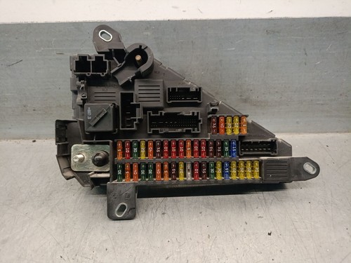 913883001 fuse box - 913883001, unit