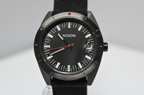 New nixon all black rover - nixon,