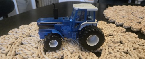 Britains farm toys ford - britains,