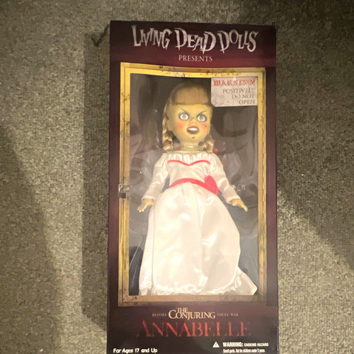 Living dead dolls - living,