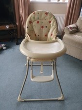 MAMAS AND PAPAS HIGH CHAIR