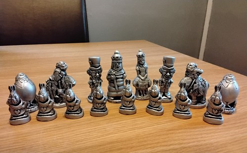 Alice wonderland chess set - wonderland,