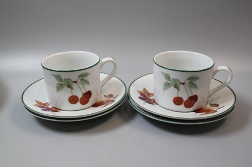 Pair charming sturdy royal - pair, charming,