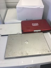joblot of 2 old faulty laptops