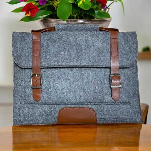 Felt sleeve bag - felt,