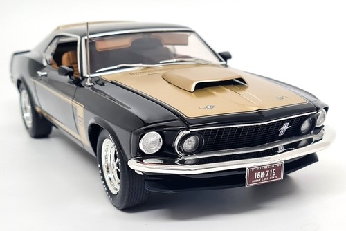 Acme ford mustang boss - 1/18,