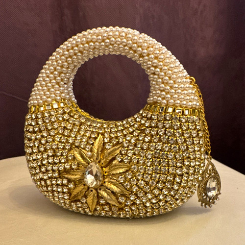 Gold beaded rhinestone oval - gold,