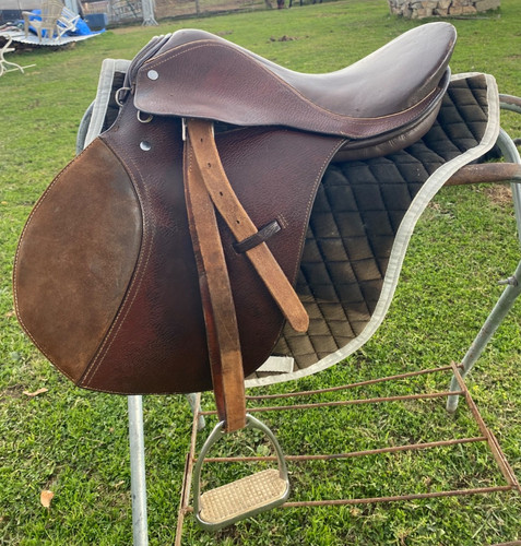 Used child gatsby brown - used, 15"