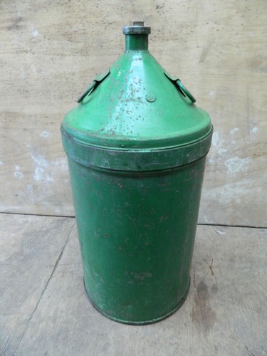Vintage large oil fluid - large,