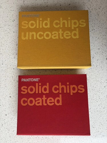 Pantone chips coated and - chips.,