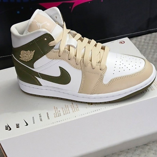 Jordan air mid - air,