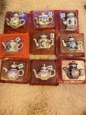 18 X Miniature Porcelain Art