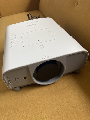 Sanyo plc xt20l - xga, large
