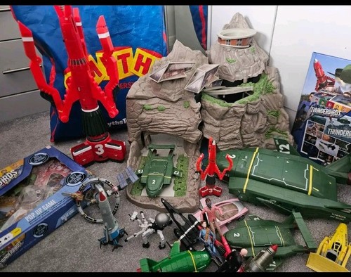 Thunderbirds huge bundle - thunderbirds,