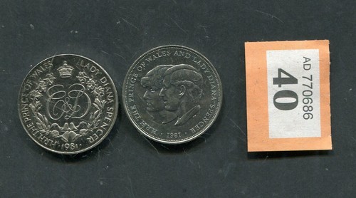 Lot crown and medallion - lot,