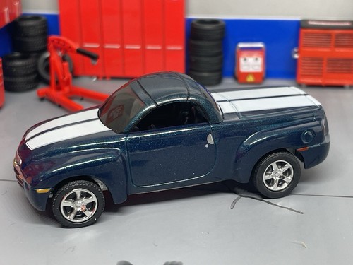 2003 2006 chevy ssr pickup - 2003-2006,