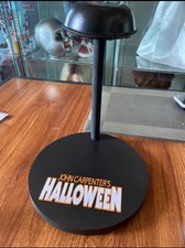 Halloween John Carpenters Michael Myers mask stand 