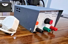 Locktronics Stabilised 5V Fixed or Variable DC Dual (15V-0-15V) Lab Power Supply