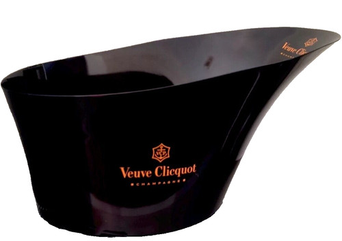 Veuve clicquot champagne - clicquot,