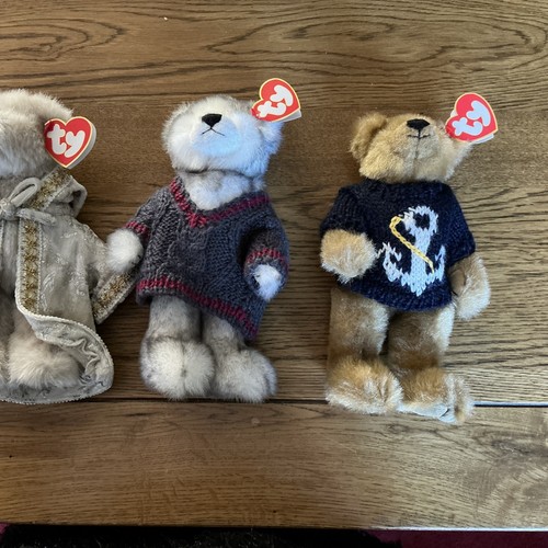 Bears attic treasures - bears,